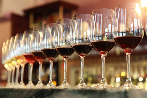 越来越多国人爱喝葡萄酒！中国三年内或成世界第二大葡萄酒市场 | 美通社