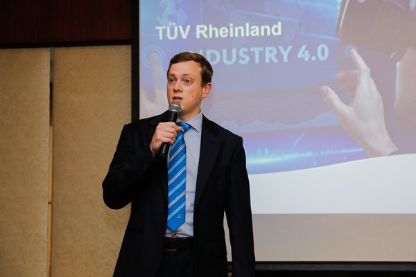 TUV莱茵全球商用与工业产品服务项目经理Mathias Marz分享工业4.0及其带来的挑战和机遇