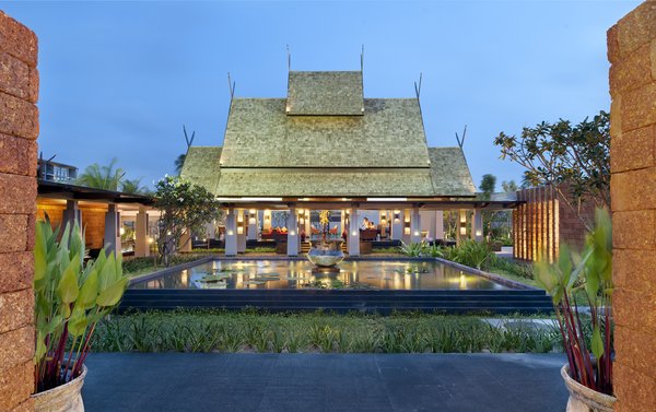 普吉岛迈考安纳塔拉度假会获颁泰国南部最佳酒店及餐厅奖