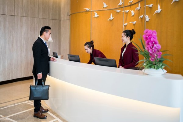 “最美服务天使”评选启动，中青旅山水酒店集团回归服务本质