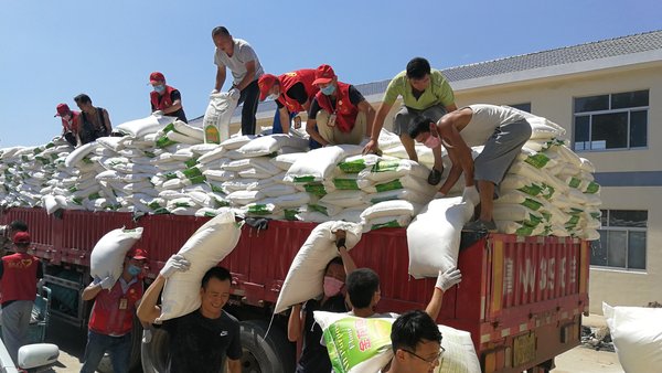 社会参与救灾协作平台成立 壹基金第二批物资抵达山东寿光灾区