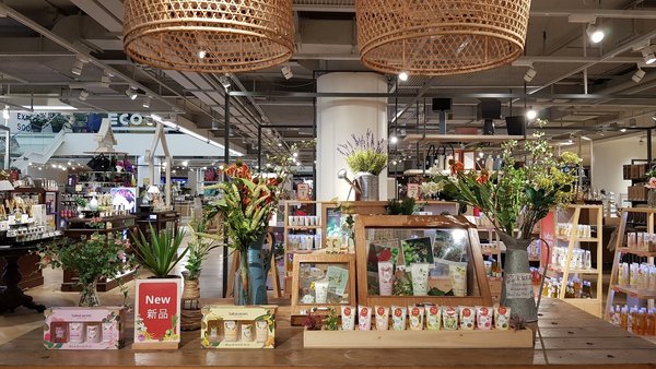 泰本草护肤品牌香白安容打开曼谷市场 最新分店正式投入运营