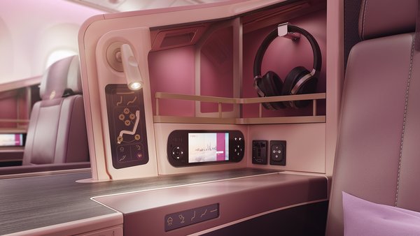 吉祥航空787公務艙座位控制面板及儲物空間