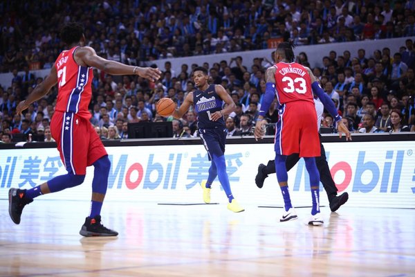 2018 NBA中国赛圆满落幕，美孚1号携手NBA共同展现“1号力量”