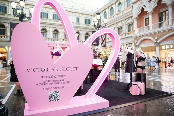 Victoria's Secret Dream Angels collection pop-up