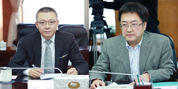 左：华扬联众创始人、董事长苏同 右：中国科协办公厅主任、中国科协科技传播中心主任王进展