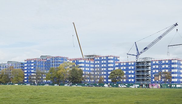 6个月造6栋楼 -- 中集承建的英国最大模块化学生公寓正式投入使用