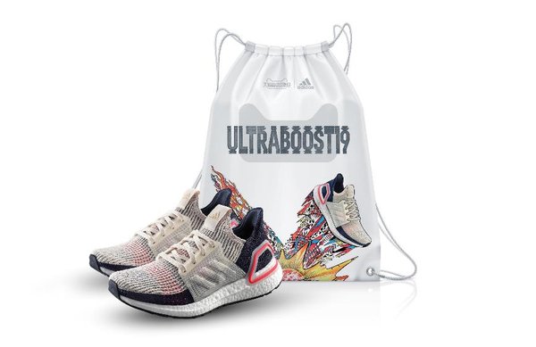购买UltraBOOST 19 鞋款有机会额外获赠抽绳包