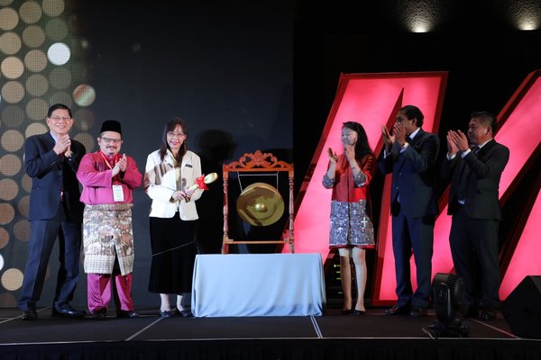 馬來西亞原產業部部長YB郭素沁為於3月8日至11日假兩個場地（馬來西亞國際貿易展覽中心MITEC和太子世界貿易中心PWTC）舉行的MIFF2019主持開幕。