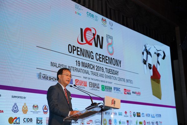 YB Tuan Baru Bian, Minister of Works delivered opening remarks at the Opening Ceremony