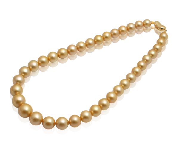 Golden South Sea pearl necklace by Eiko Pearl Co Ltd. The pearls measure 11mm to 14mm in diameter.