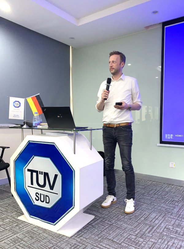 TUV南德携手欧洲知名服装零售品牌共议社会责任审核