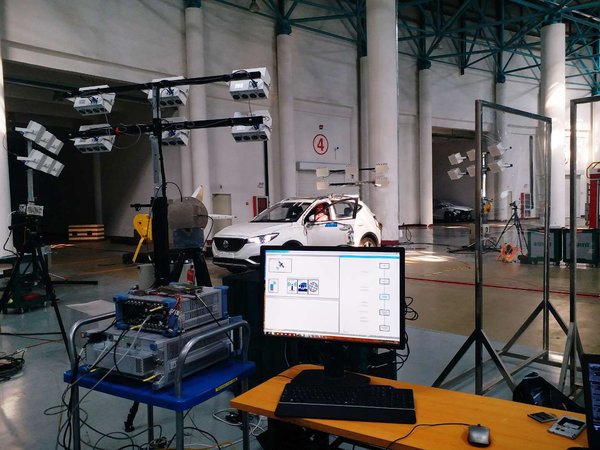 TUV南德联合CATARC成功开展eCall整车碰撞认证试验现场