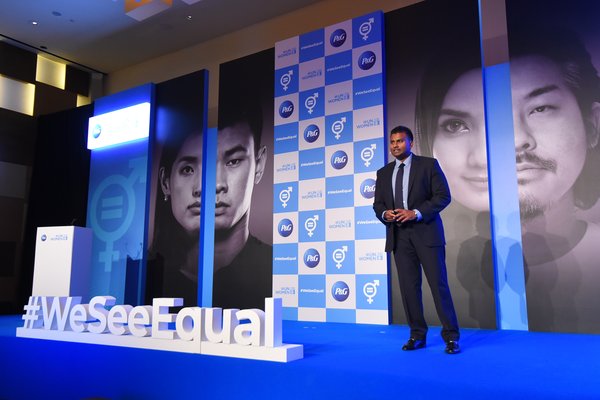 P&G Asia PacificとP&G Indian Subcontinent, Middle East and Africaのプレジデントであるマジェスバラン・スランジャン氏がP&G APAC #WeSeeEqual Summit 2019で開幕講演