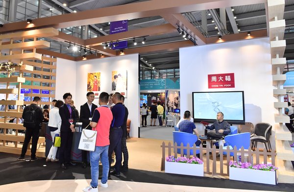 Chinese buyers, Asian neighbours fuel business at Shenzhen Jewellery Fair