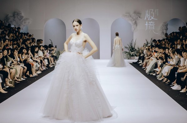 国际一线品牌婚纱展示