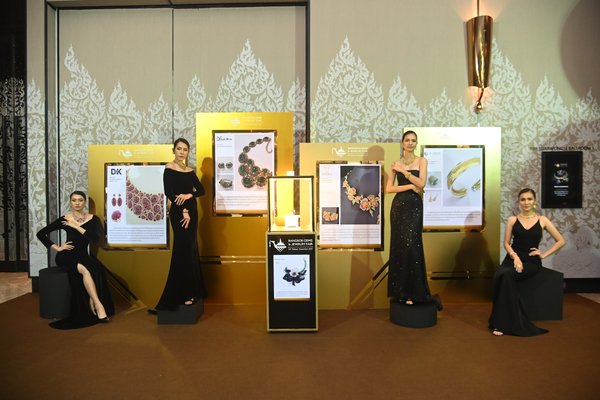展览主题是“泰国魔术之手：珠宝制造精神”