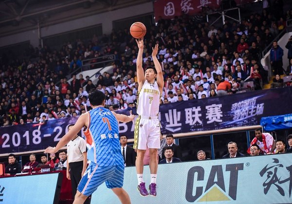 篮球世界杯倒计时10天 卡特彼勒为中国男篮实干家加油