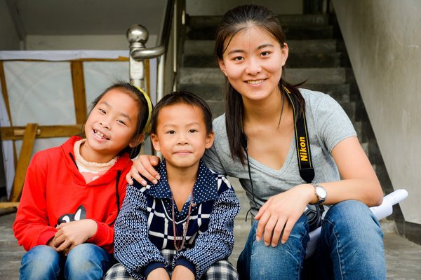 美丽中国支教老师、25岁厦大女孩拍下大山孩子的美丽面孔