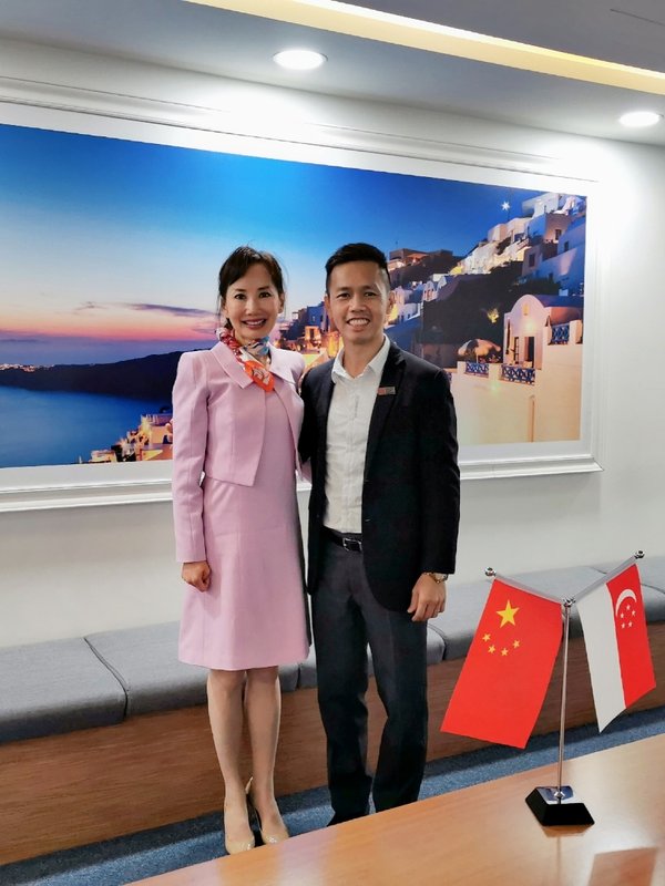 Jane Sun, CEO of Ctrip and Keith Tan, Chief Executive of the Singapore Tourism Board
