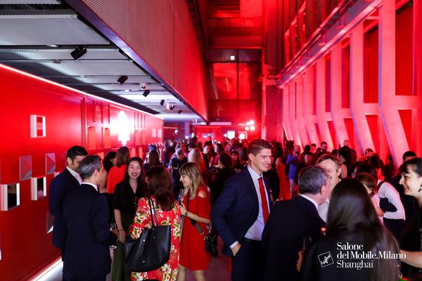 第四届米兰国际家具（上海）展览会的主题活动 -- 红夜派对(Red Night)