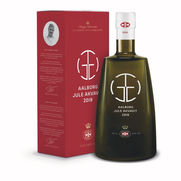蒂莫西-雅各布-延森受邀设计北欧特产酒2019奥尔堡阿夸维特圣诞款