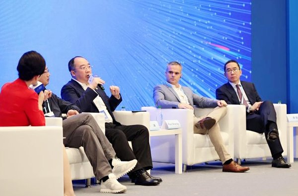 第六届世界互联网大会召开 APUS李涛提出媒体融合“五新”原则