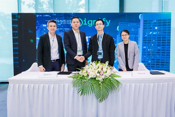 昕诺飞与天猫平台签署战略合作协议，加速打造物联网智能家居生态