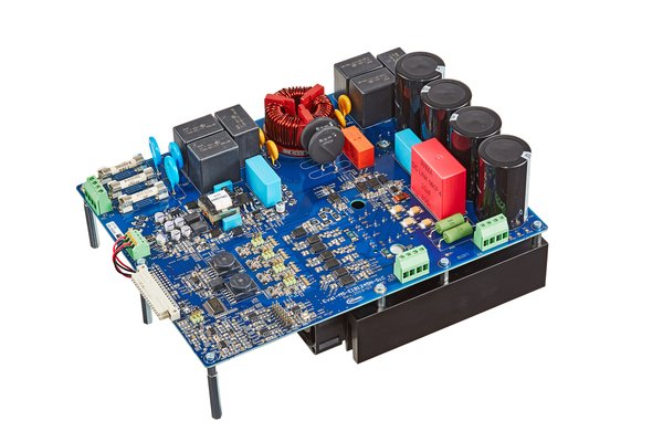 Perangkat evaluation board EVAL-M5-E1B1245N-SiC dioptimalkan untuk motor listrik yang umum, serta servo drive dengan frekuensi tinggi. Lebih lagi, evaluation board ini memiliki EasyPACK(TM) 1B dalam konfigurasi Sixpack, dengan CoolSiC MOSFET 1.200 V dan on-state resistance biasa sebesar 45 miliohm.