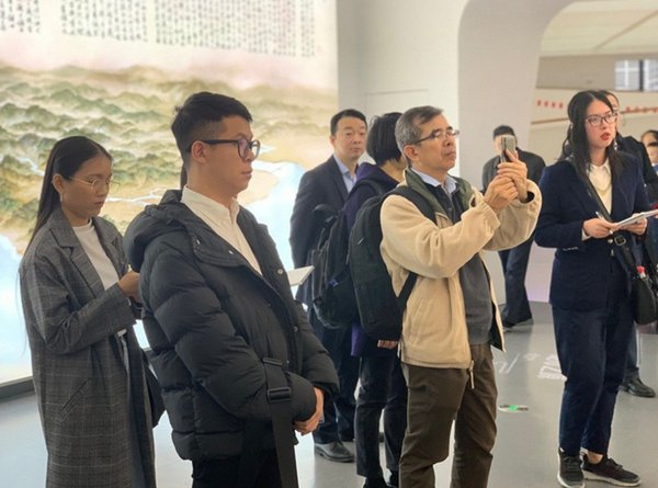 Southeast Asian reporters visit Ningbo City Exhibition Hall on Nov. 21.