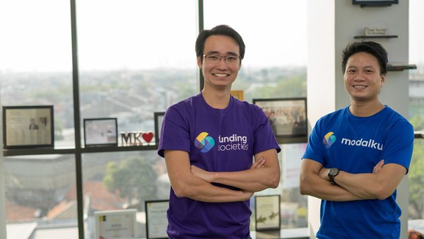 (From left to right) Kelvin Teo and Reynold Wijaya co-founded Funding Societies in 2015