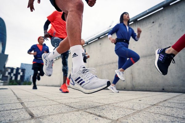 阿迪达斯发布ULTRABOOST 20限定款跑鞋 | 美通社