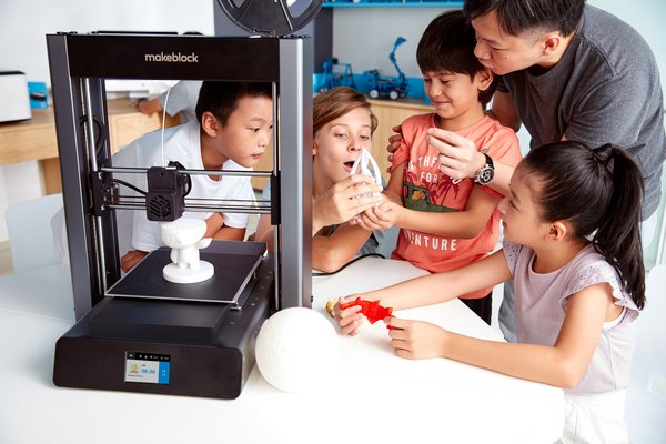 Makeblock Releasing 3D Printer mCreate Worldwide for STEAM Education, Smart Leveling for Accurate Printing