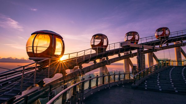 广州塔摩天轮 -- 最受登塔游客喜爱的游乐项目