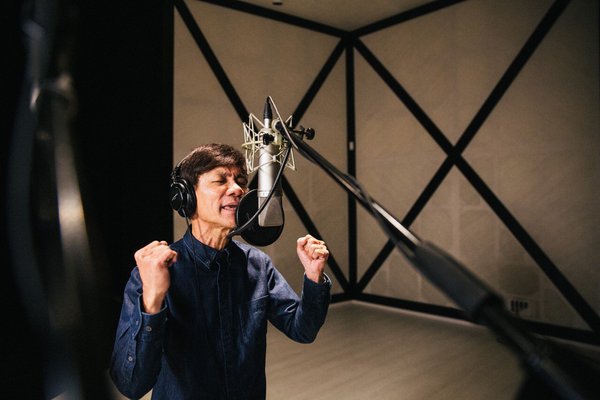 Wang Lei, a local Getai legend, sang the Hokkien ballad for the film