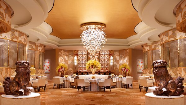 永利皇宮旗下高級餐廳 -- 川江月獲選為全球「年度餐廳」，是《福布斯旅遊指南》首次頒發此最高殊榮。