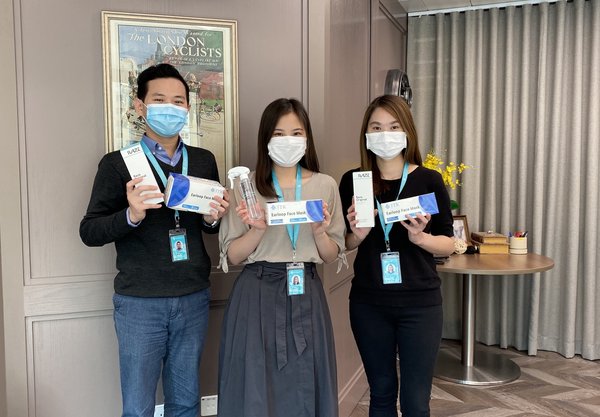 To reduce the risk of infection, Hip Shing Hong provided employees with surgical masks, a hand sanitizer, Raze self-sanitizing coating spray, etc.