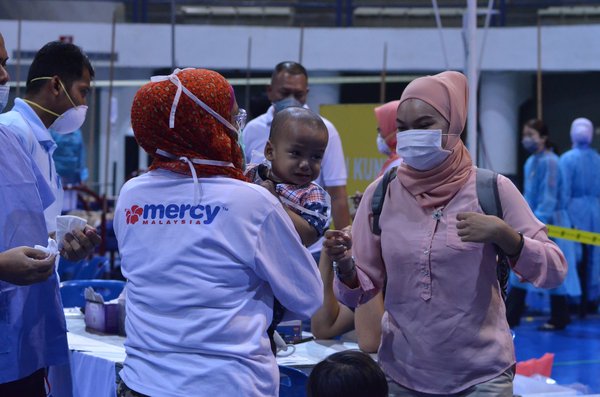Entropia’s Empathy Fund donates to organisations such as MERCY Malaysia -- an NGO that provides medical relief and humanitarian aid to vulnerable communities. (Photo Credit: Mercy Malaysia)