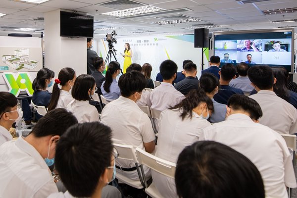 Hang Lung Properties held the Graduation Ceremony of the Hang Lung Young Architects Program as a live webcast. Over 300 students and mentors joined the online ceremony to celebrate the achievements of our young architects.