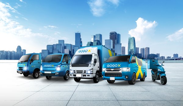 成立7年以來，GOGOX已由叫車服務躍身成為多元化的物流平台，為個人及企業客戶提供快遞、貨運、商家外送及企業物流服務。