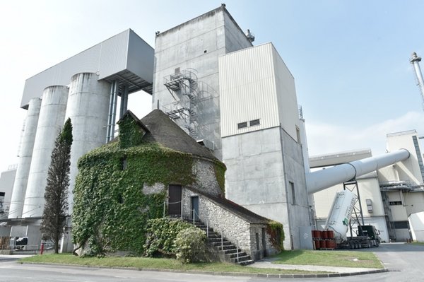 法国欧凯拥有全世界最大的玻璃熔炼炉