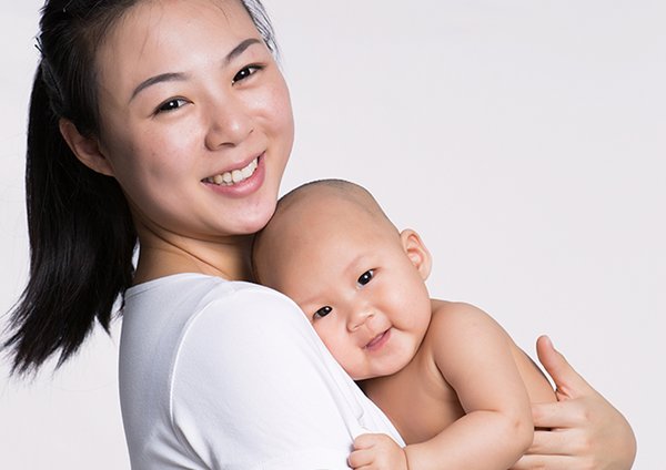 支持母乳喂养 | 雀巢呵护宝宝健康，致敬母爱
