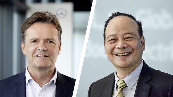 ダイムラーAGおよびメルセデス・ベンツAGのMarkus Schafer取締役（左）とCATLの創設者兼会長兼最高経営責任者（CEO）であるRobin Zeng博士（右）