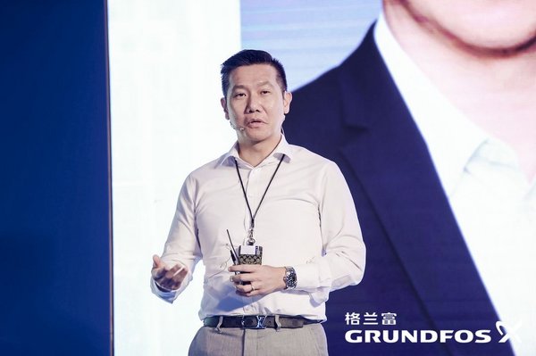 格兰富工业事业部总经理赖俊祥发表讲话