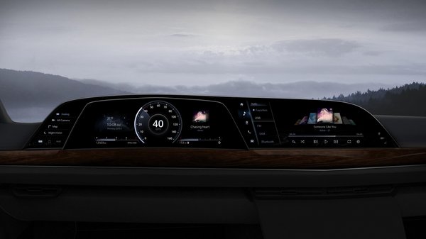 凯迪拉克新款豪华SUV凯雷德采用AGC车载曲面盖板玻璃 | 美通社